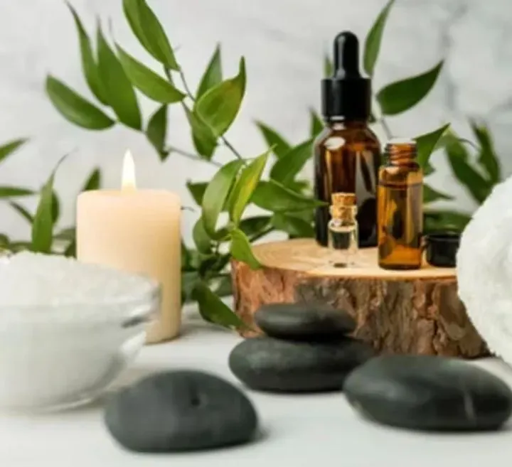 https://cdn.salonspotlight.com/photos/xDxASjk8aRGlDoVM3Z1l/b74910d6-db0e-4e3c-a268-e6a8f18abdbb_720x720