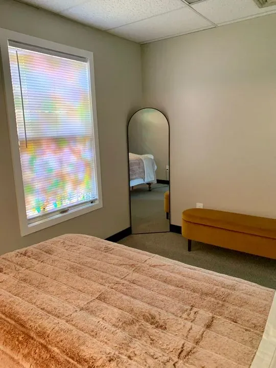 https://cdn.salonspotlight.com/photos/xL9BhgTZBZgD71RccpNL/38a3dd33-367f-4231-ba75-8f797fe73281_720x720