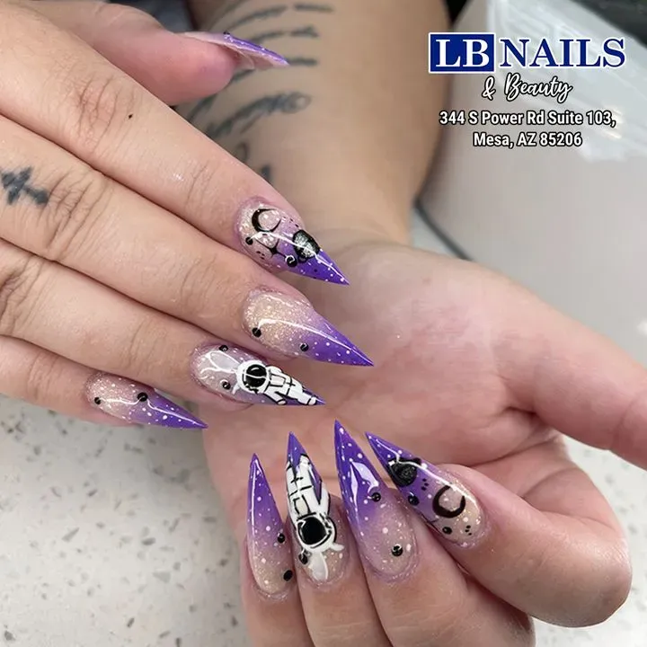 https://cdn.salonspotlight.com/photos/xLSJpwKIjoAdpACCrLMk/1caa7413-ae12-4ae2-8b1a-a440f4549357_720x720