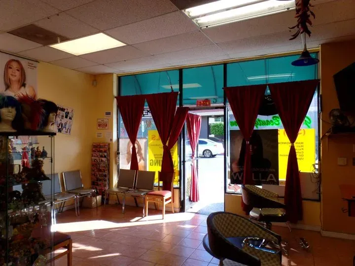 https://cdn.salonspotlight.com/photos/xNrg4S7SzI2t0nl1tMSf/2e0b8b8e-67a0-4a14-b8fa-78a0dd3f0e7a_720x720