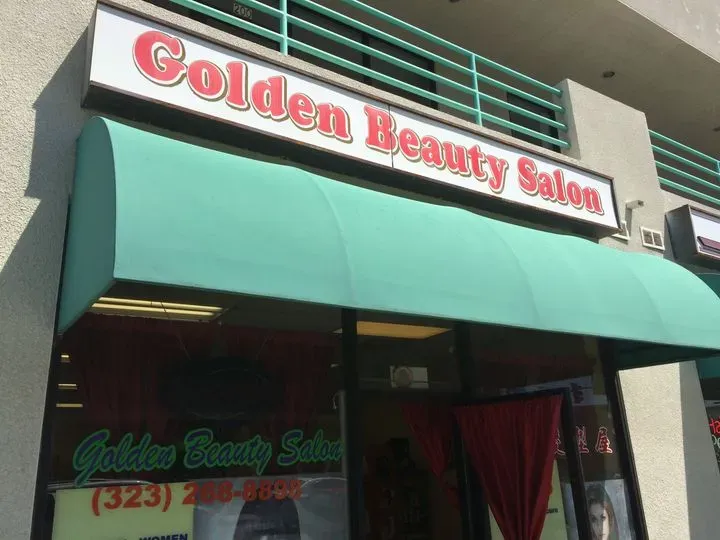 https://cdn.salonspotlight.com/photos/xNrg4S7SzI2t0nl1tMSf/5a141f72-1ad1-4b8b-9351-f8bf2b407ebe_720x720
