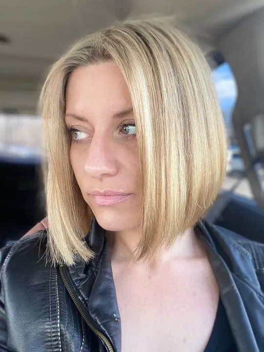 https://cdn.salonspotlight.com/photos/xSZEZpeuKZS0R9L5oDem/a5a4a66b-d685-4c6a-8087-930305838626_720x720