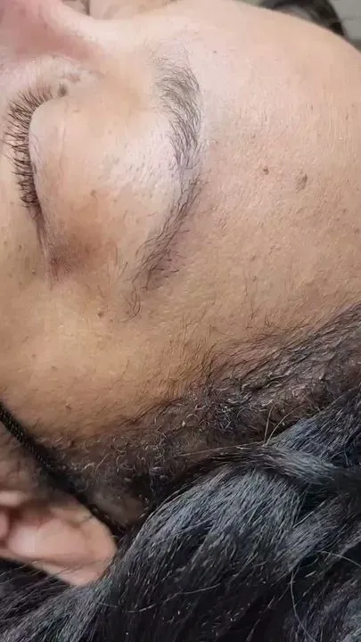 https://cdn.salonspotlight.com/photos/xSiWNEymlfFSnkvpK3UF/ac2dc305-f578-4f71-a0b4-68ac07451ea0_720x720