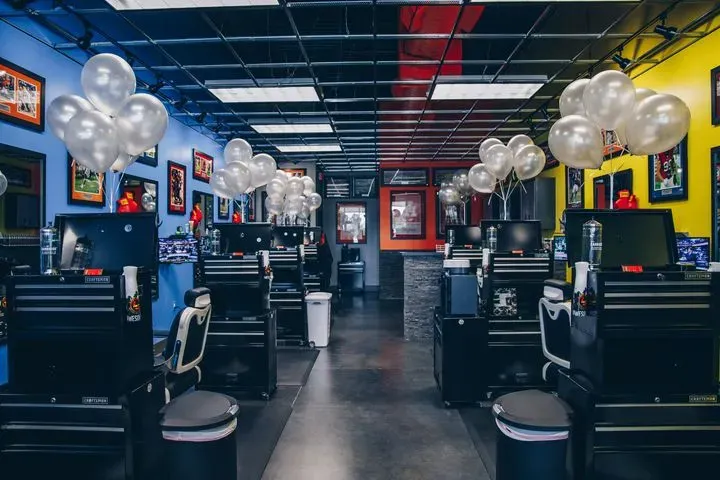 https://cdn.salonspotlight.com/photos/xXIDOoZB9BmSG5jbeHOT/b82548c1-8dc3-4379-af04-e16ee3881679_720x720