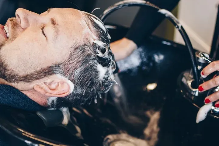 https://cdn.salonspotlight.com/photos/xXIDOoZB9BmSG5jbeHOT/d80d7ee6-387b-4fda-96c2-912c7274f9e0_720x720