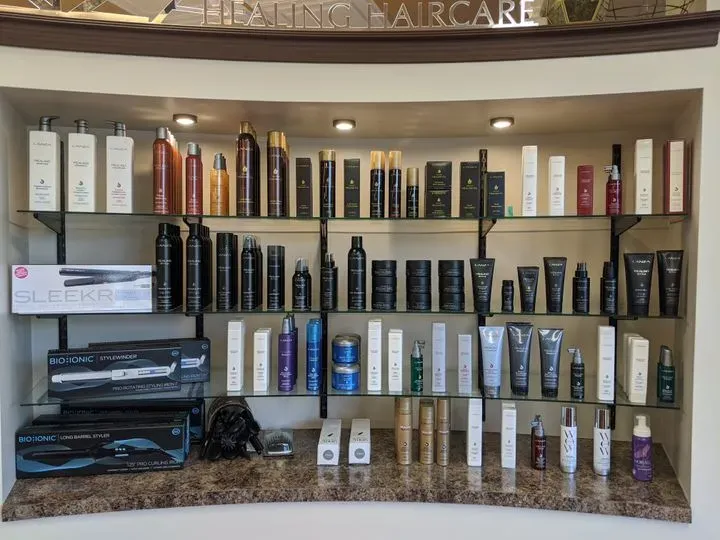 https://cdn.salonspotlight.com/photos/xZ7IMVx3ZbXkUic21wiB/37908fe7-c2ff-4669-9002-3a74a24d349f_720x720