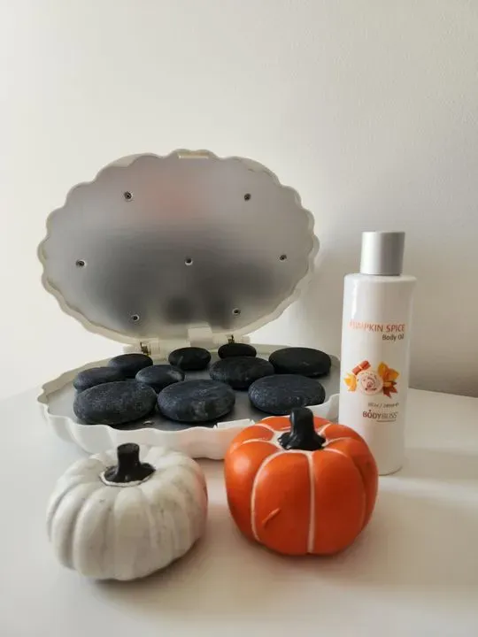 https://cdn.salonspotlight.com/photos/xdDVpHj2hkoF8OGFSCBO/7806ef10-8fb8-4e61-897a-dc1057f9c151_720x720