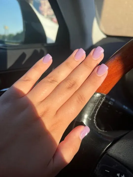 https://cdn.salonspotlight.com/photos/xgufYBR14AXMW39GbE7Y/f7ea59fe-d12f-4e1c-8231-1d60f6e39c5a_720x720