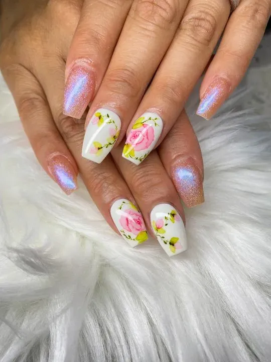 https://cdn.salonspotlight.com/photos/xmw6K85zrSkZKGmny681/cf57dd16-aaa5-4841-b494-3216a1e59ebc_720x720