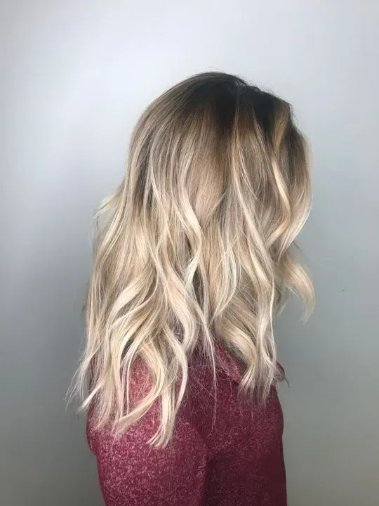 https://cdn.salonspotlight.com/photos/xofLWuGeSgGSB6KsPGqe/00e4065d-b331-462a-a5ab-885149fbff5d_720x720