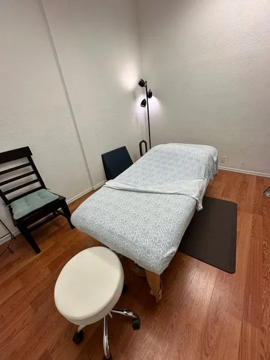 https://cdn.salonspotlight.com/photos/xt8CqFqN60C0uaB36xwg/e86767c1-eef2-4839-8989-4f45f79443ca_720x720