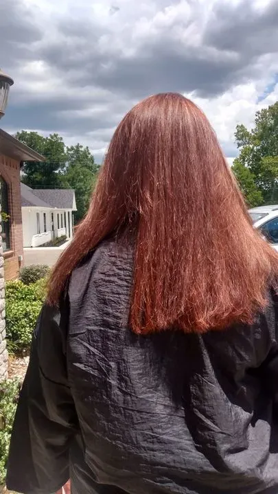 https://cdn.salonspotlight.com/photos/xtvckR2IJmMjVO7C4KrC/1779cd4a-d869-4e3f-8f2d-1f0b3936aae1_720x720