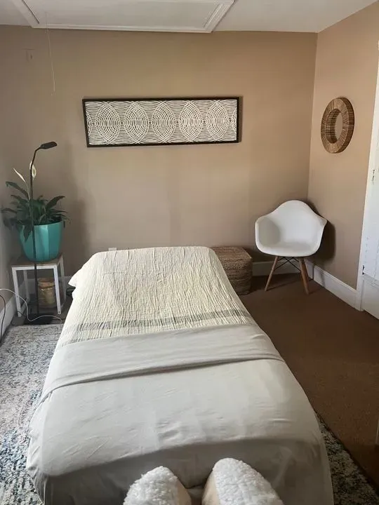 https://cdn.salonspotlight.com/photos/y2kdjMwBOP5RI1L2Sg0L/7afe1830-31a7-48b7-8a11-2f8130e2d1a7_720x720