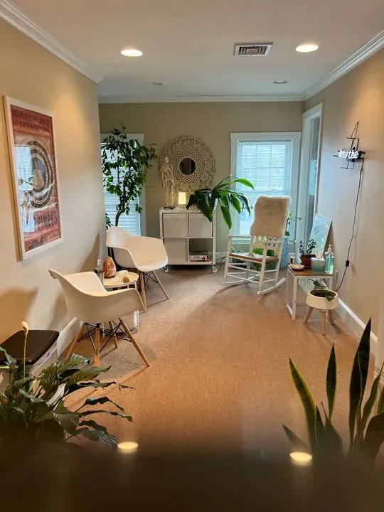 https://cdn.salonspotlight.com/photos/y2kdjMwBOP5RI1L2Sg0L/a69264b0-7b76-457b-9615-8ed6aeff005b_720x720