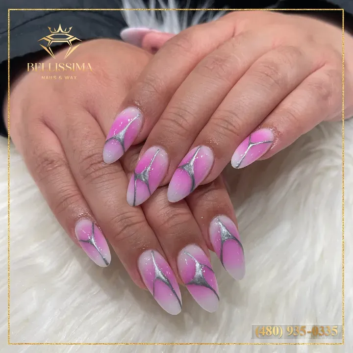 https://cdn.salonspotlight.com/photos/yFtaMk3Hf8NEYQj9xuNV/c229932f-14c7-4bf9-9fd9-96ff799929b4_720x720