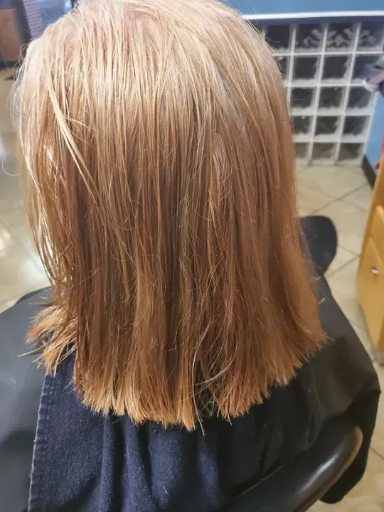 https://cdn.salonspotlight.com/photos/yIkvwSd5UgxEvZdMulih/9acce2da-c97b-4f77-8f7b-816794d88587_720x720