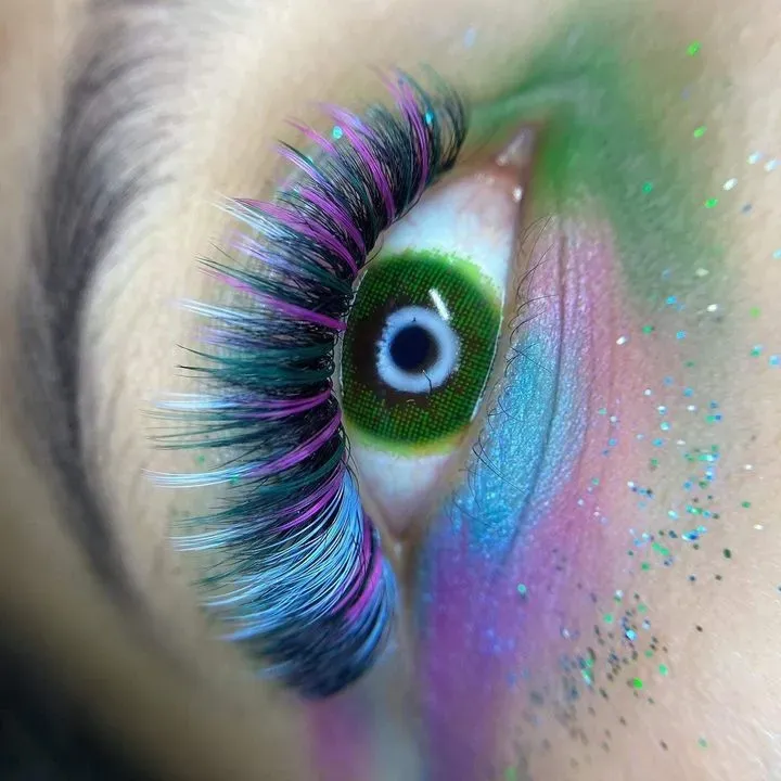 https://cdn.salonspotlight.com/photos/yKG9cHXH2YsF7XOvUGaN/9802cdbf-ab5a-455d-b99b-5285d6b8b649_720x720
