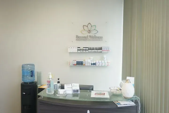 https://cdn.salonspotlight.com/photos/yTrWywtLBvA5voIQ9zjN/a235c87d-9bbf-47cd-b0ce-b1a59bbaa6bc_720x720
