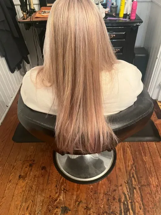 https://cdn.salonspotlight.com/photos/ybaTGAniIHjdVQx0Bqx6/e1971d90-19ca-4af3-a5d9-80435a3e8176_720x720