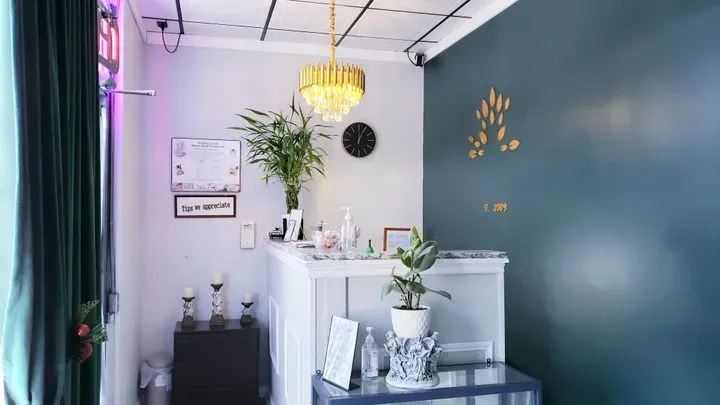 https://cdn.salonspotlight.com/photos/yf5rvvHPtP6jHFIqnIBh/ba0c976c-54f7-4681-a8ee-253c4662e593_720x720