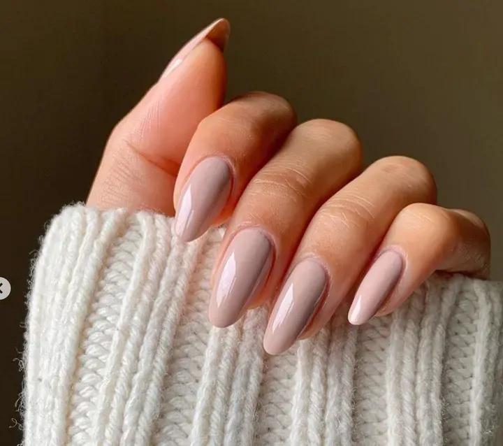 https://cdn.salonspotlight.com/photos/yjiQ10V5eDqXvkRm900L/1245a560-de15-4b58-88c4-c7b2451fc088_720x720