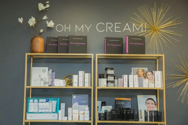 https://cdn.salonspotlight.com/photos/yl3r0ZmezbInfiH3PPta/2326822e-0088-437b-96e4-042dc5c4757b_720x720