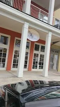 https://cdn.salonspotlight.com/photos/ymdOVeAYbcj1o4fKDyLK/9a560370-786b-4151-a3ba-66ef2705d156_720x720