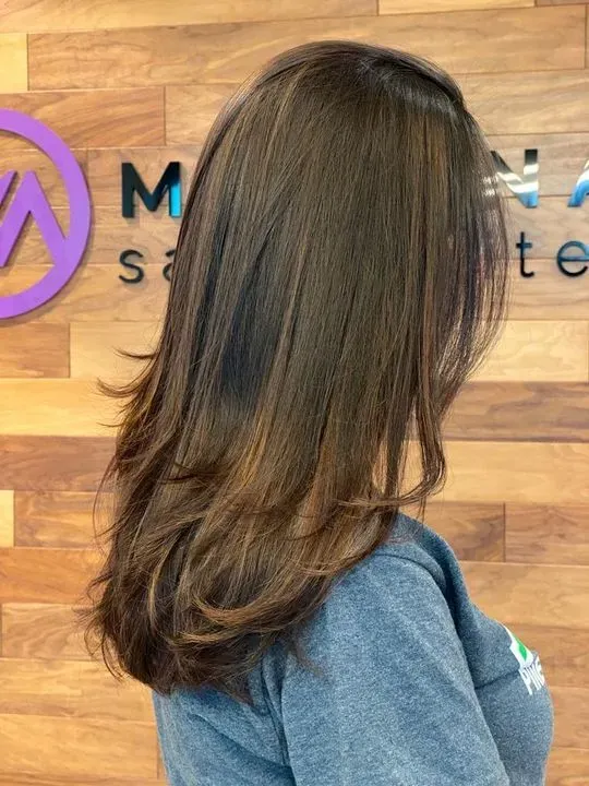 https://cdn.salonspotlight.com/photos/ynjdGegIPXJkbItyeqr1/4dfd6125-99ca-4b82-b1b2-5269733f8bd2_720x720