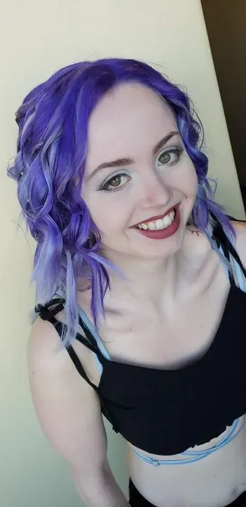 https://cdn.salonspotlight.com/photos/ypTbxOE83MWHYNH32hU9/9301de67-08f0-495a-9afd-4423b1bb503b_720x720