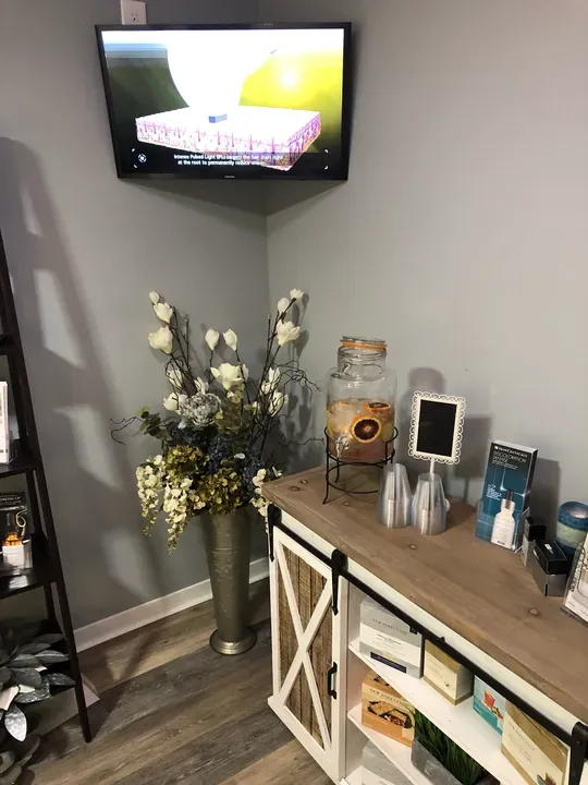 https://cdn.salonspotlight.com/photos/yvOnEggD7N6HOToYAA0V/e4097b47-d7cd-47ae-9587-72d412da5322_720x720