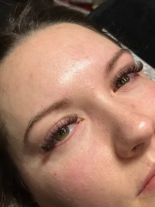 https://cdn.salonspotlight.com/photos/yyeAZqxXGeB3SMnARcX2/5324229c-17b7-4569-be38-c928677246a8_720x720