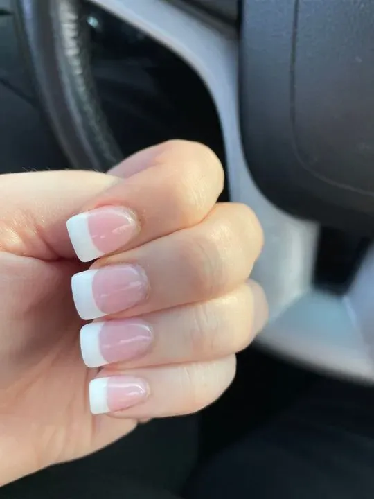 https://cdn.salonspotlight.com/photos/yzKtRSKVhQ3xiN27hrgo/736cfe45-e1a1-4883-bbed-0bffd9e6390e_720x720