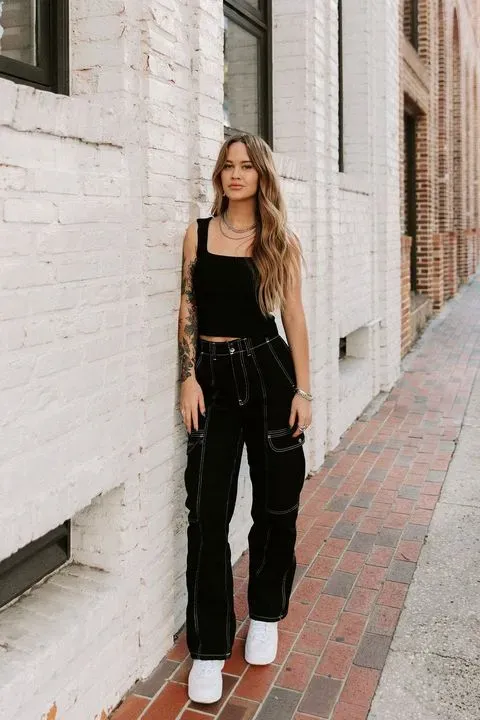 https://cdn.salonspotlight.com/photos/z1qNZVEZCGPjxOPhI4Oa/f3a00d74-eb9a-4d26-9d4a-1509546643ac_720x720