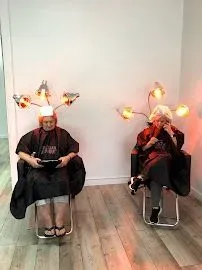 https://cdn.salonspotlight.com/photos/z34bKow9s4OisTRVrm4l/6ac56433-e526-4672-80e3-6b58243d6e0d_720x720