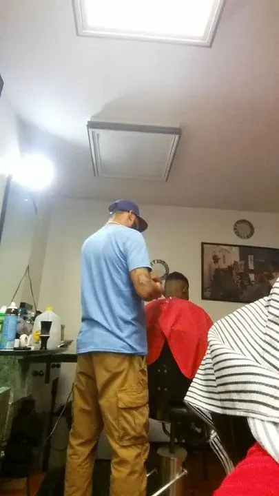 https://cdn.salonspotlight.com/photos/z5oOkGWx4tjo8ggfrNGT/ed23b920-f6b7-49fd-adf3-0b81382a4ae7_720x720