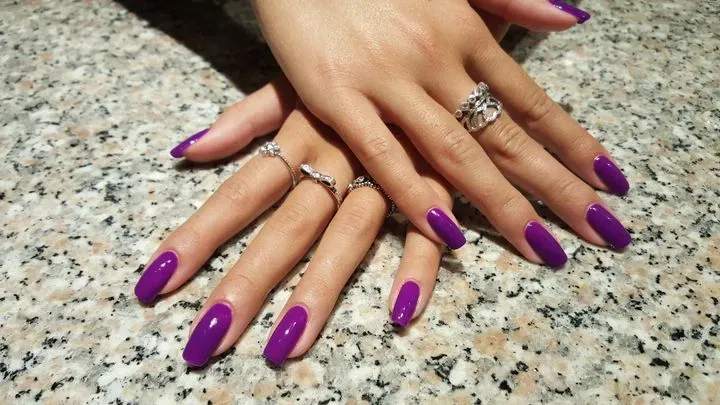 https://cdn.salonspotlight.com/photos/zDHiXFORgiND9jINqjvo/0f984afd-308c-4a03-af46-94d77b0e411c_720x720