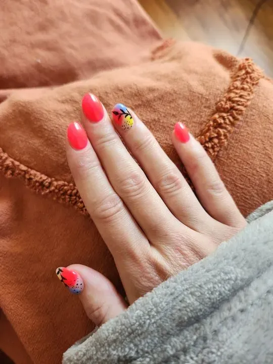 https://cdn.salonspotlight.com/photos/zDHiXFORgiND9jINqjvo/223ab0d2-fbbb-4108-8870-965bbb3b140b_720x720