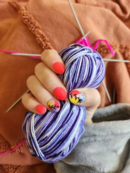 https://cdn.salonspotlight.com/photos/zDHiXFORgiND9jINqjvo/615bf94b-f07d-456f-9210-368ff6350de0_720x720