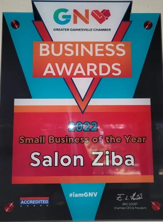 https://cdn.salonspotlight.com/photos/zGCZKWSvFT3BRk3hgVSu/a452dadd-6268-43f7-b279-39235f666ea4_720x720