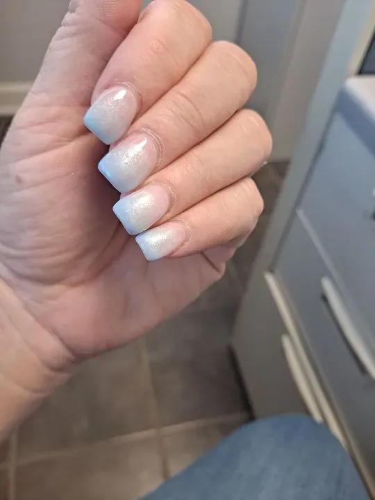 https://cdn.salonspotlight.com/photos/zJAvBpvi4MmcWb0I5XTs/13c71da5-fc98-4e9d-97b4-87b2a6748451_720x720