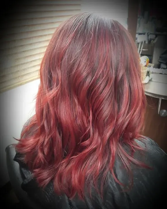 https://cdn.salonspotlight.com/photos/zLQUvrc89AxtCIJU6yrm/7b9bd5c1-4e9f-4720-a997-71268951a7e7_720x720