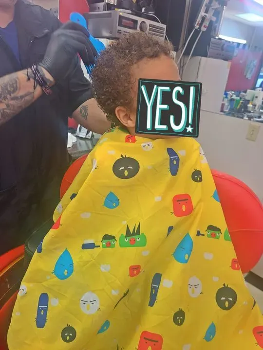 https://cdn.salonspotlight.com/photos/zMUfzcvGc5eLXYQUEw1u/f69abc48-b2b7-4ad7-b82f-b6f3cd7a8f3e_720x720