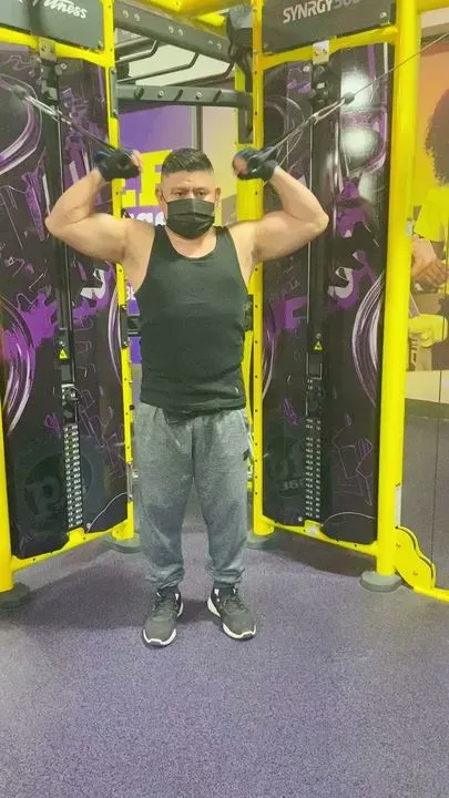 https://cdn.salonspotlight.com/photos/zNS2PmQ5ziFfAI64MmKY/71adf706-fa8e-448c-acf0-e6512f529368_720x720