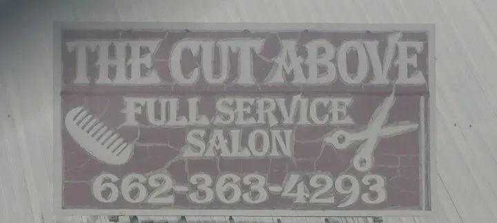 https://cdn.salonspotlight.com/photos/zNcfnkG9ycTKGVDNgXEZ/50e3c9dc-efd5-46af-988c-c5a0bd06e093_720x720