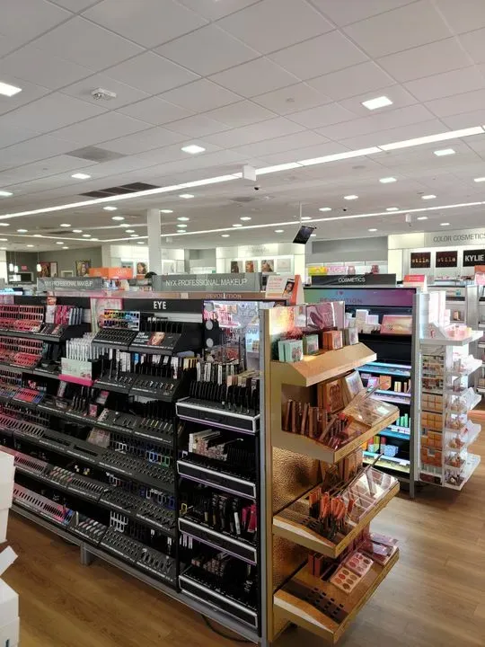 https://cdn.salonspotlight.com/photos/zQYWTJo9ZwKj6eL8cpXx/89de6971-9063-43b3-9c0e-c6db20d95db1_720x720