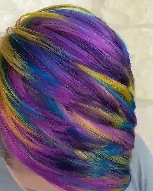 https://cdn.salonspotlight.com/photos/zU16jNTyjFoDT17FOBb6/9dd240e6-2d0f-4fb4-aedc-90d381fae82d_720x720