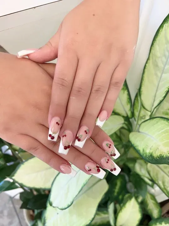 https://cdn.salonspotlight.com/photos/zUc7tl3qfGBWFbPvE2zQ/6caf1733-4c9b-442a-98ad-d36c6c9a4958_720x720