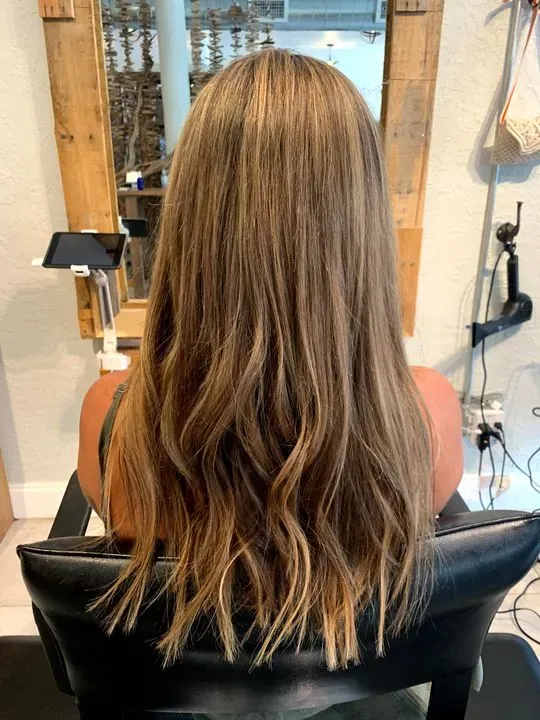 https://cdn.salonspotlight.com/photos/zW4j58dVp2tFrMMWeZYp/ab093ef0-6c9a-4466-99d4-aeac89603675_720x720