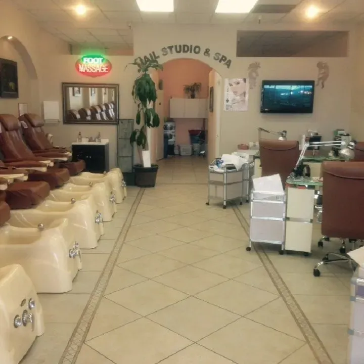 https://cdn.salonspotlight.com/photos/zdormiNt3WpBAYUdeNqQ/d62c4b3d-9b36-457d-8979-6a4023896eb4_720x720