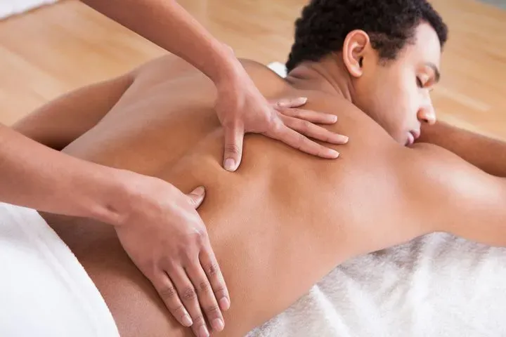 https://cdn.salonspotlight.com/photos/zsVc0x3GrxZmX2COs3eZ/9fbaba7d-452d-46b3-9850-fd0454fce0d8_720x720